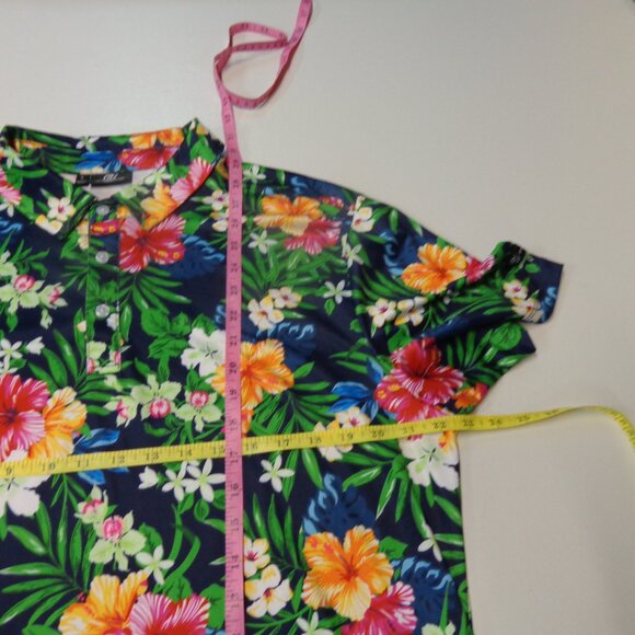 Two Size Large Printed Golf Shirts, by Green Side Golf and Projek Raw - Picture 16 of 16